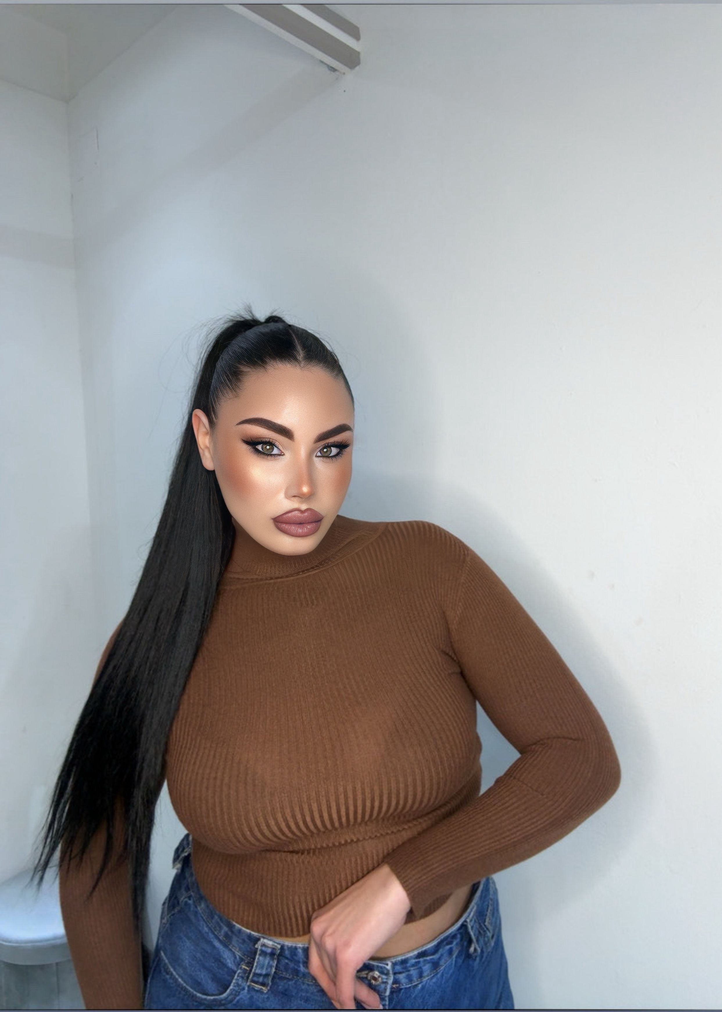 Maglioncino crop marrone