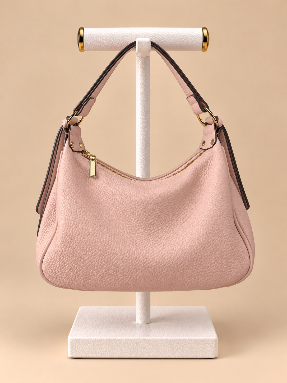 Borsa Rosa Cipria con Tracolla e Dettagli Dorati