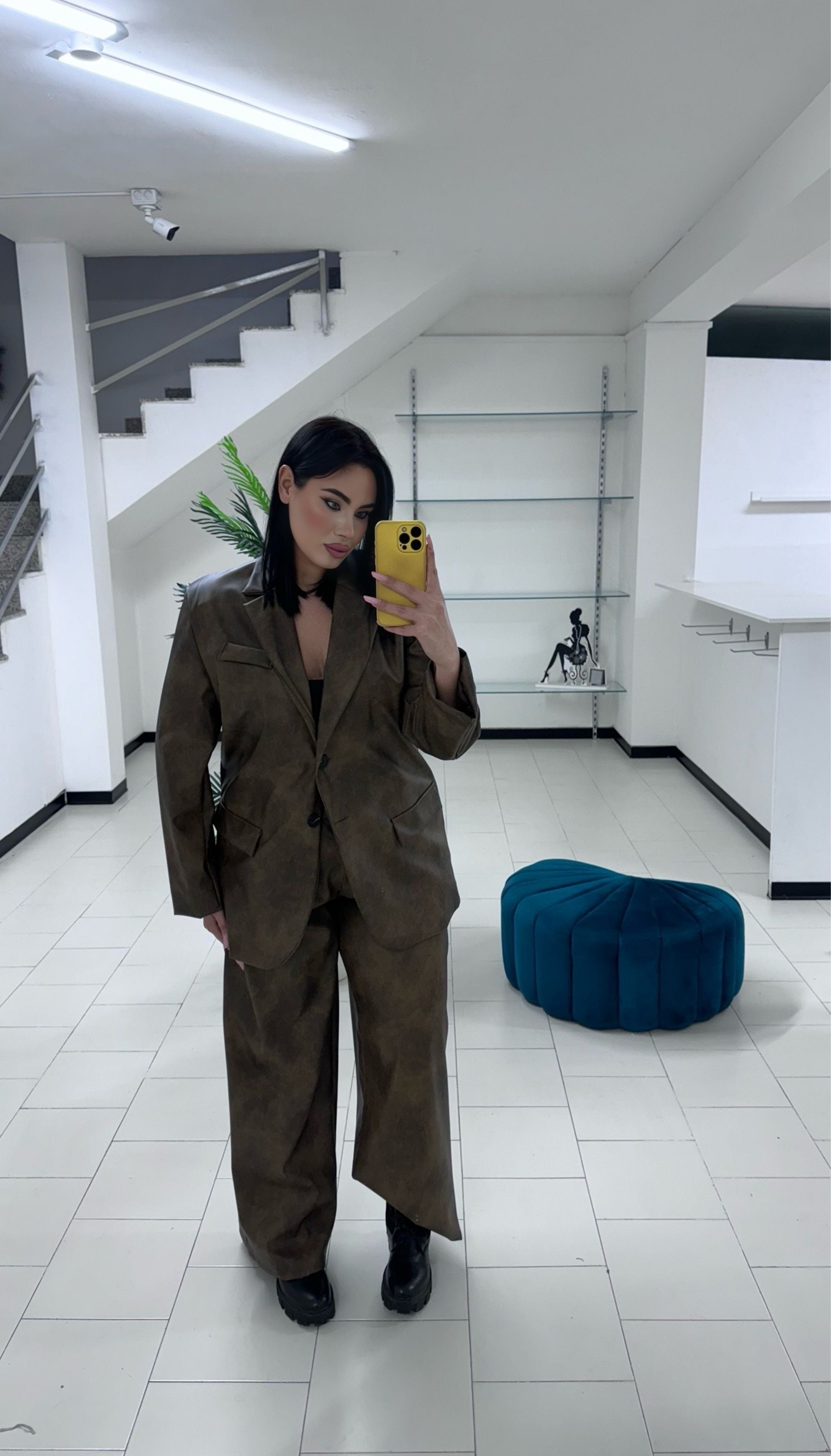 Tailleur in ecopelle curvy marrone