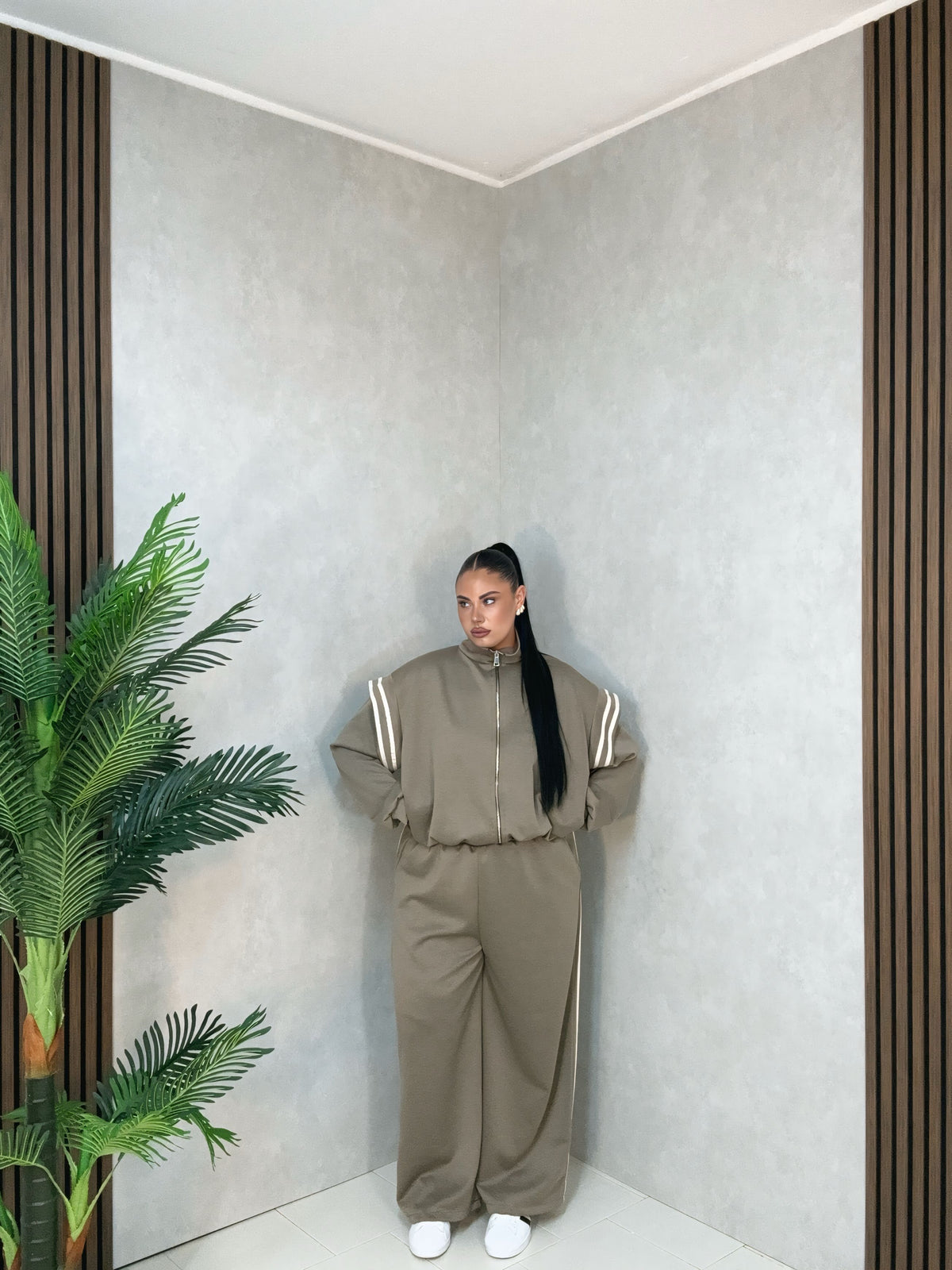 Tuta Curvy xalw tortora