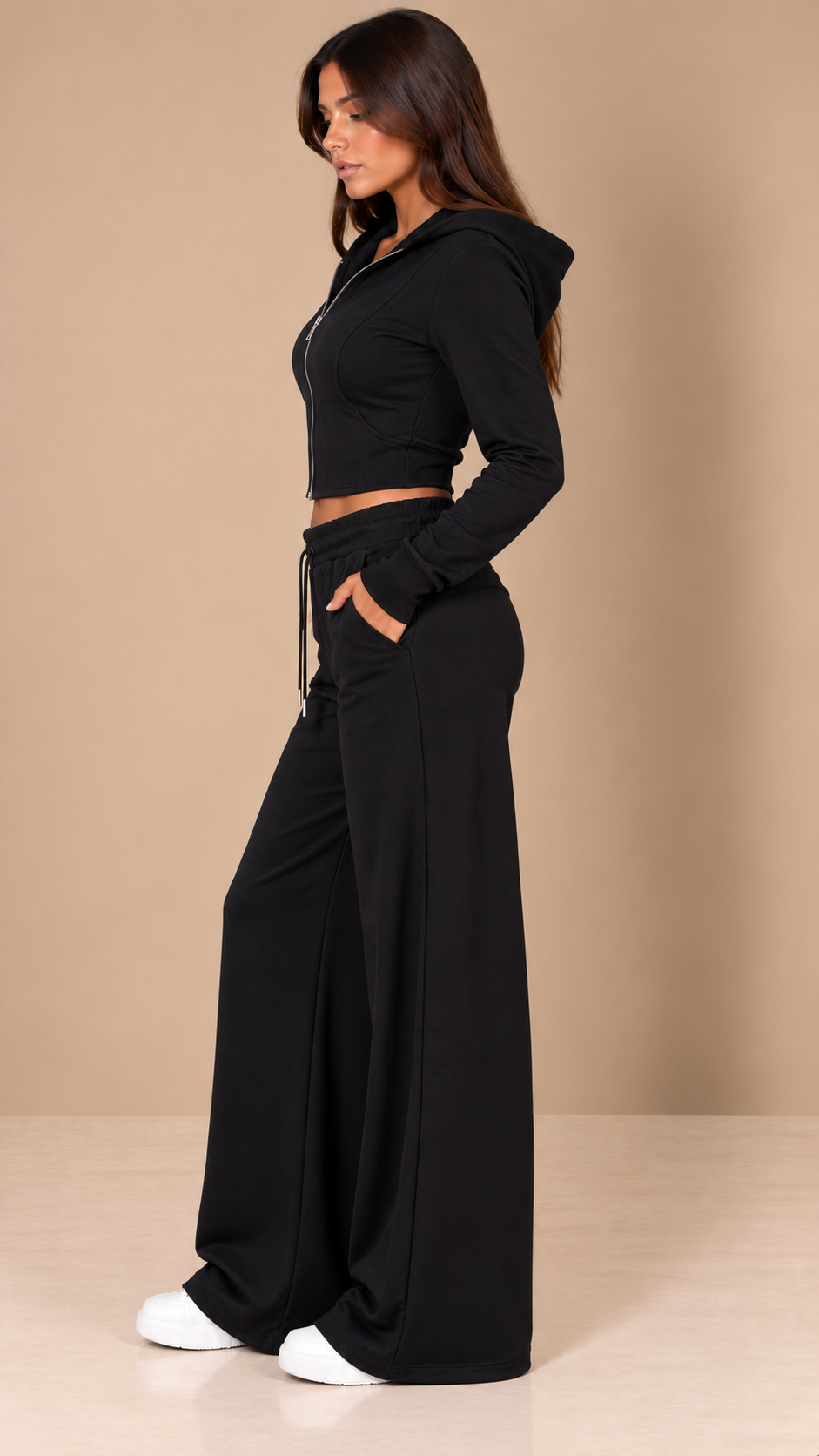 Tuta Essential Fit nero