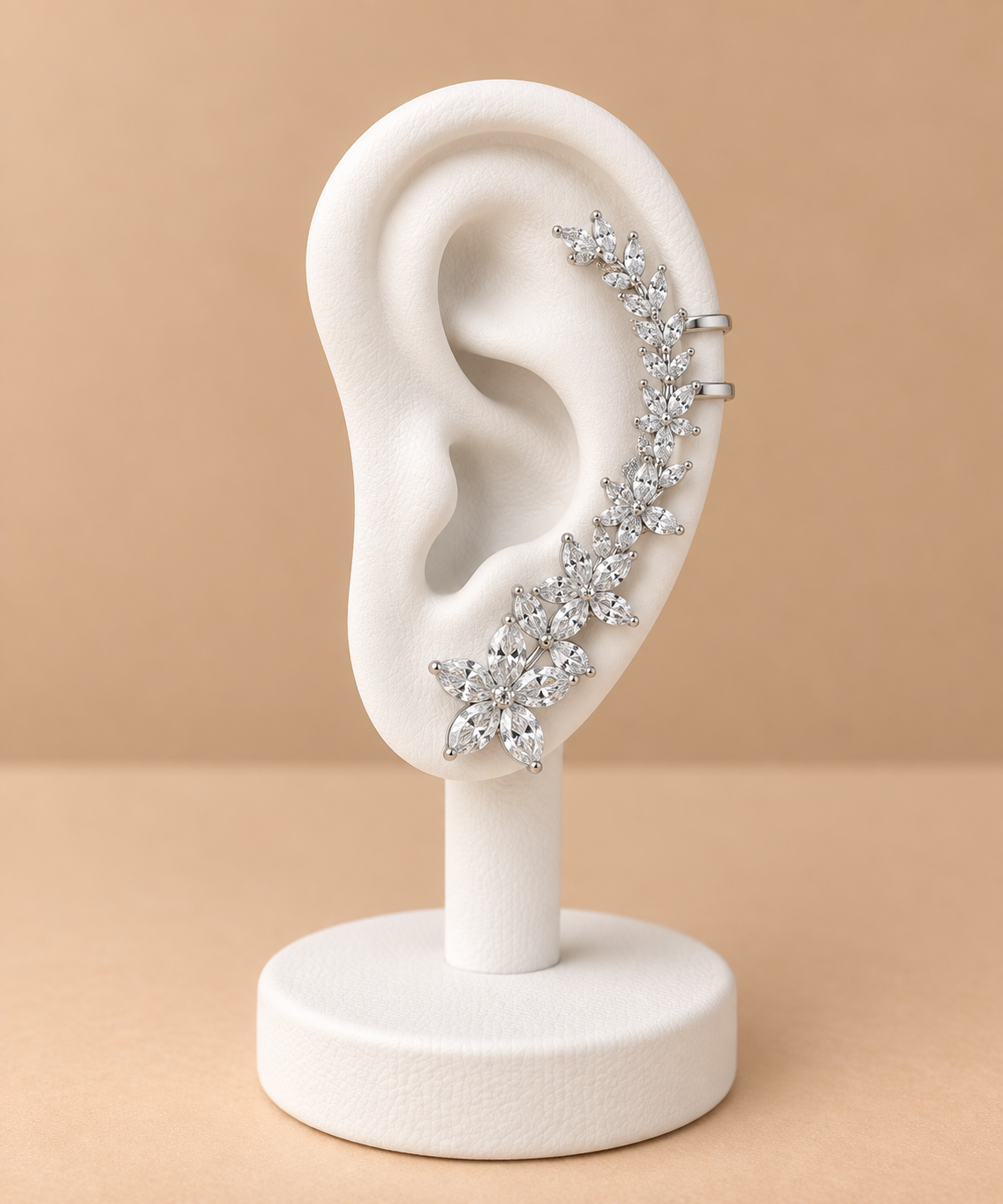 Ear Cuff Floreale Argento e Cristalli