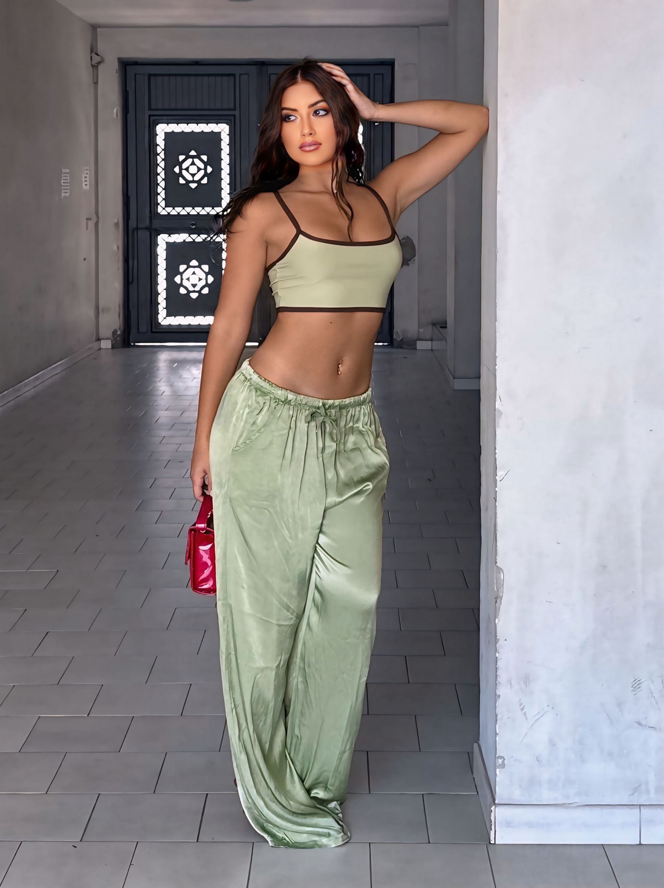 Pantalone saten verde salvia
