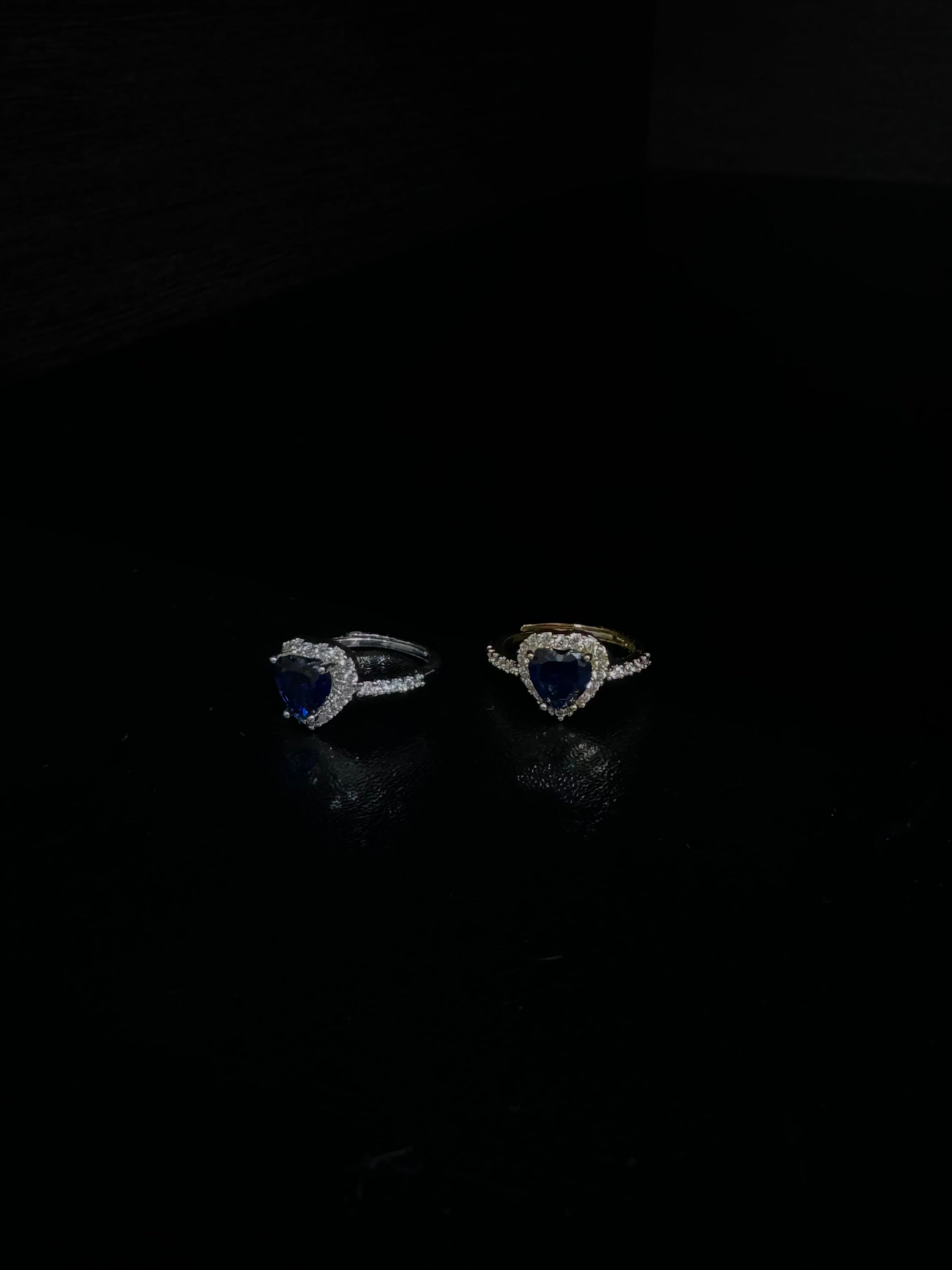 Anello cuore pietra blu