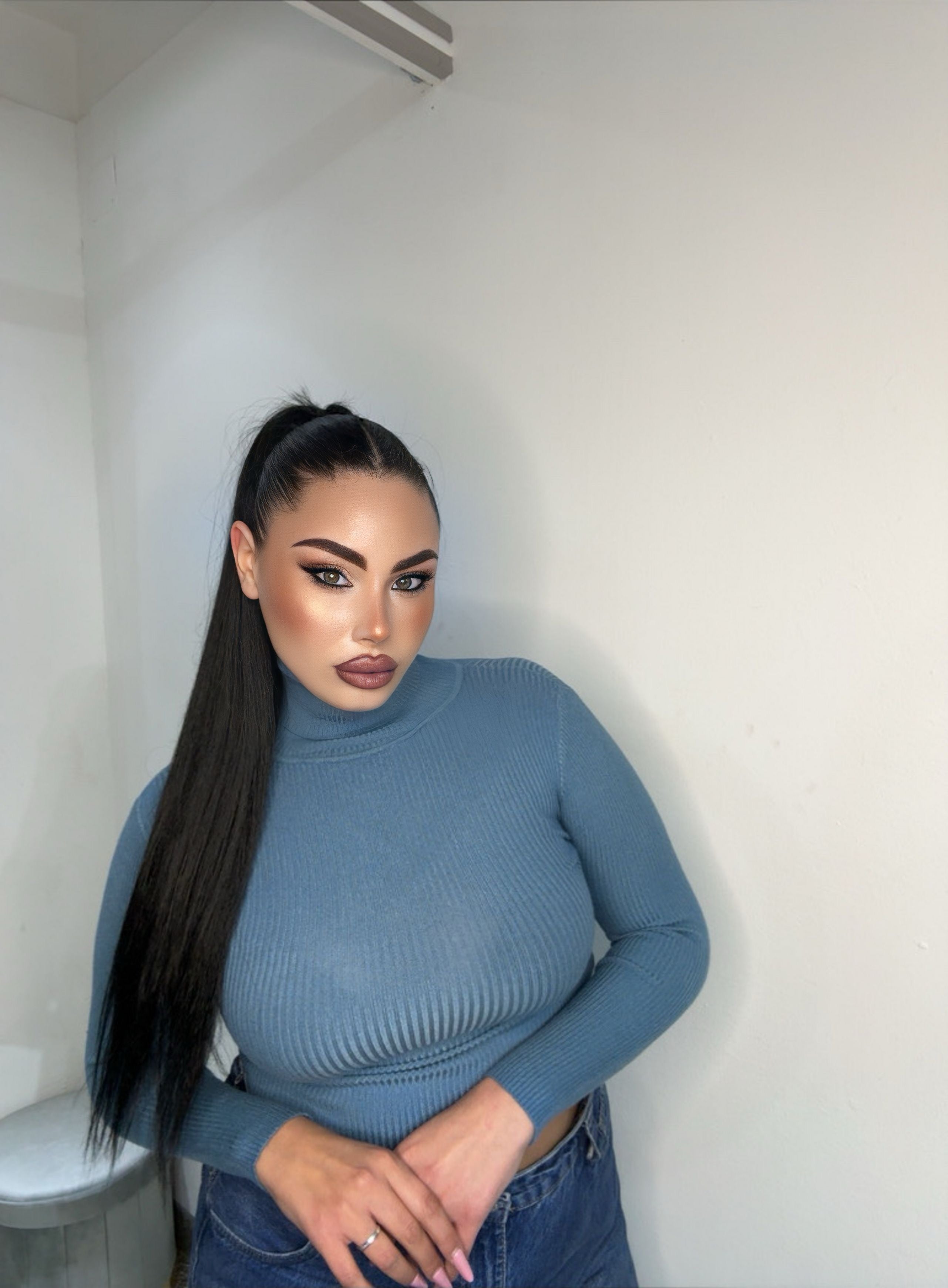 Maglioncino crop azzurro