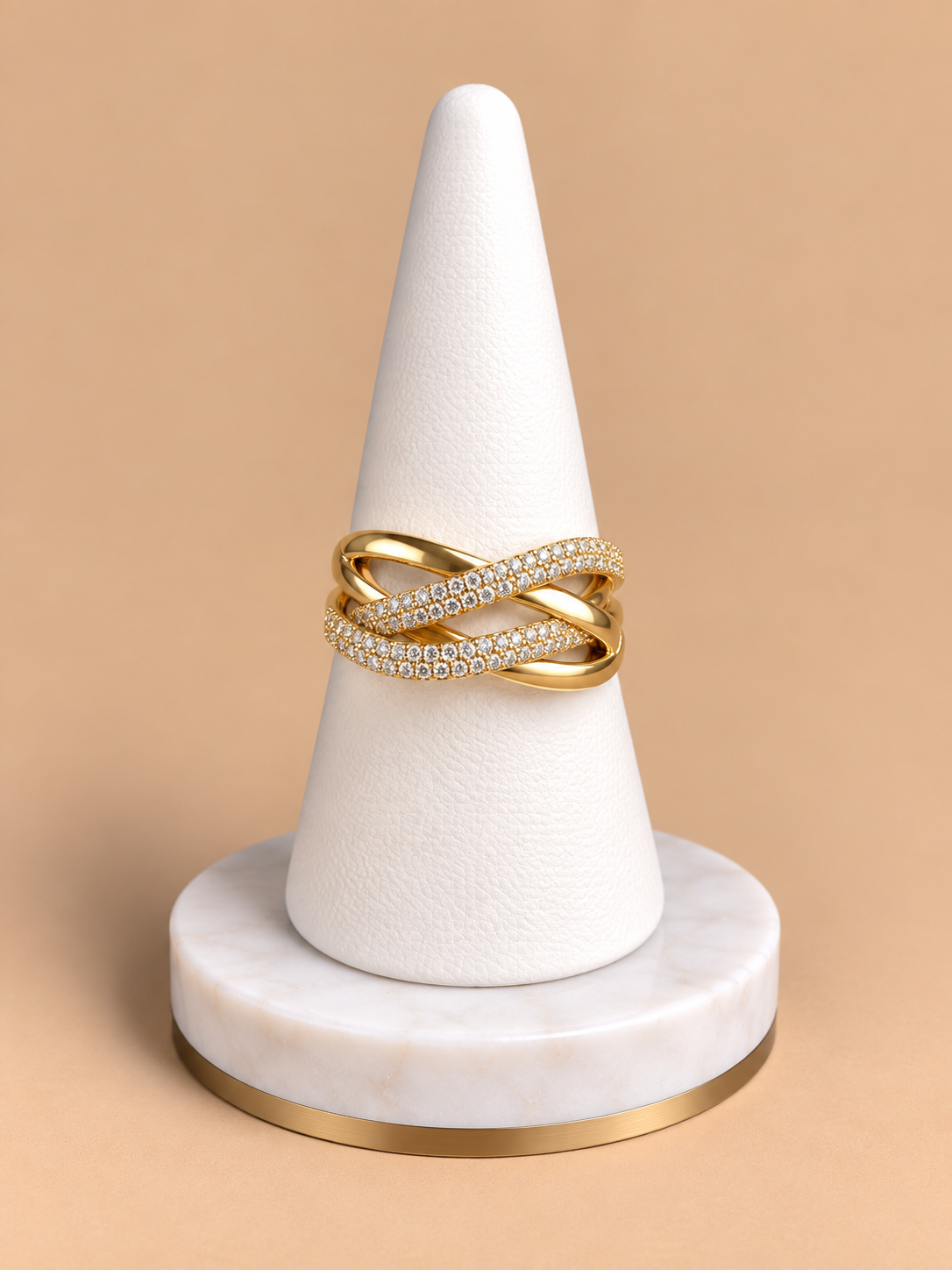 Anello Infinity in Oro Giallo con Diamanti