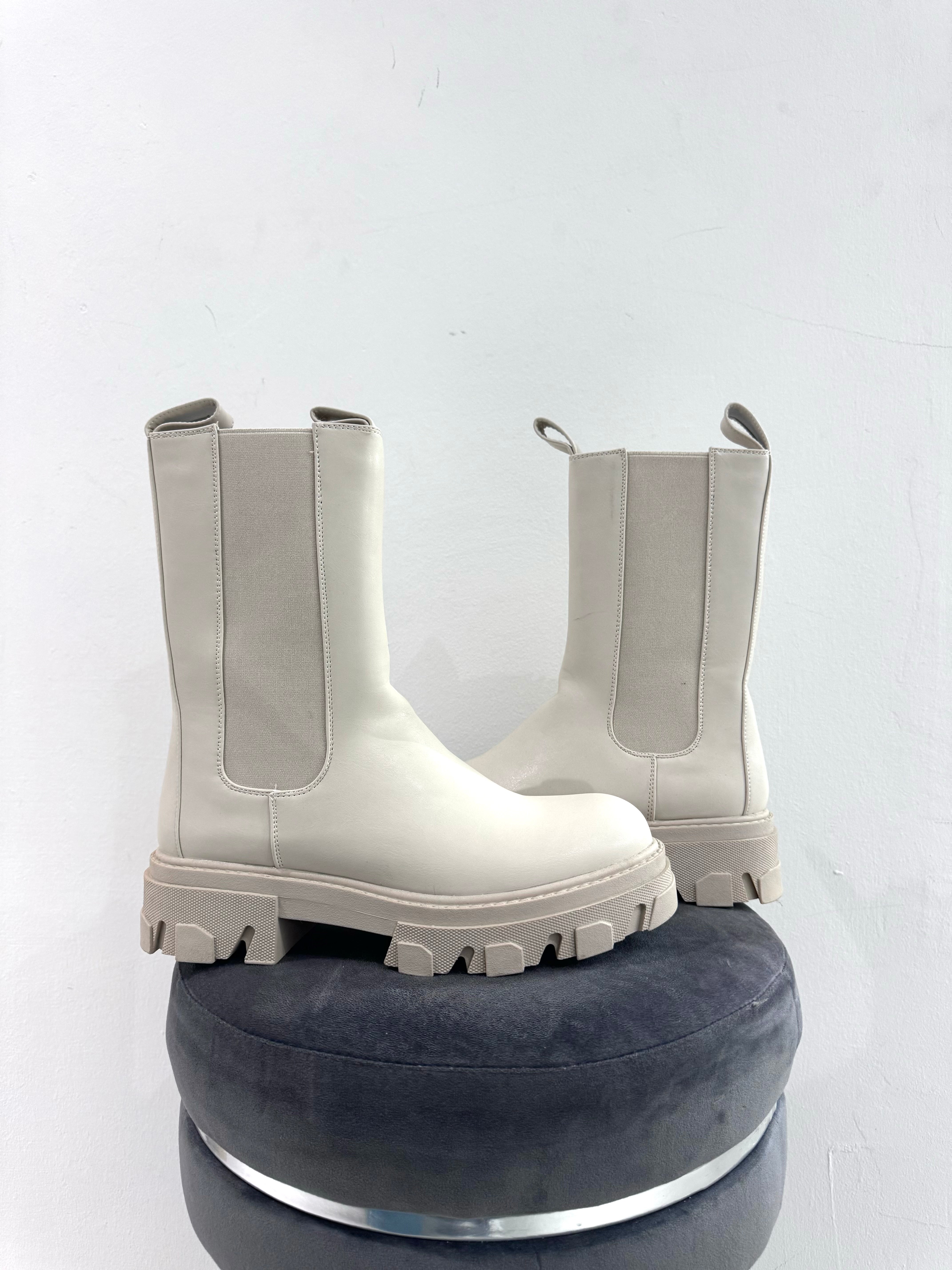 Stivale 2115