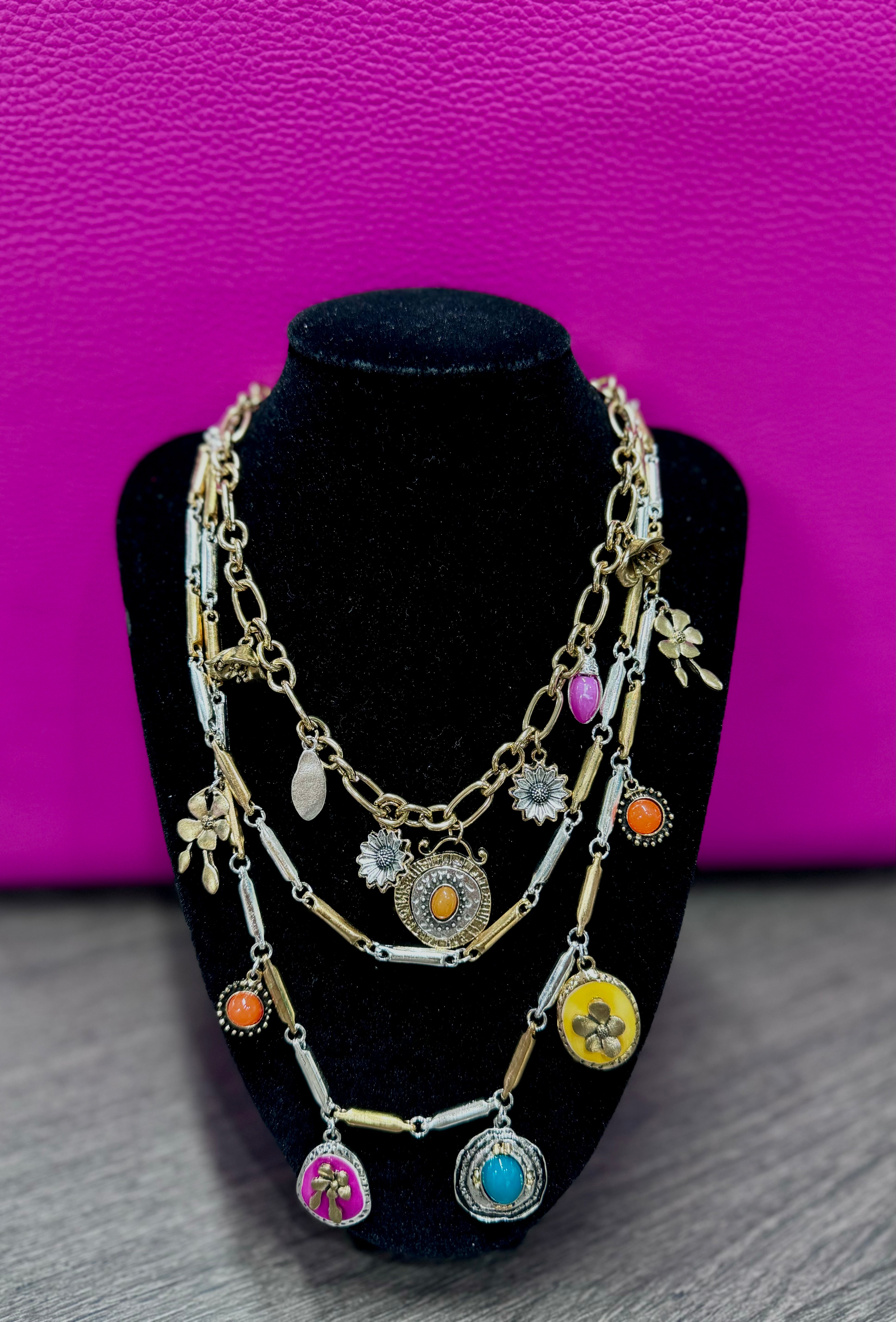Collana medaglie colorate