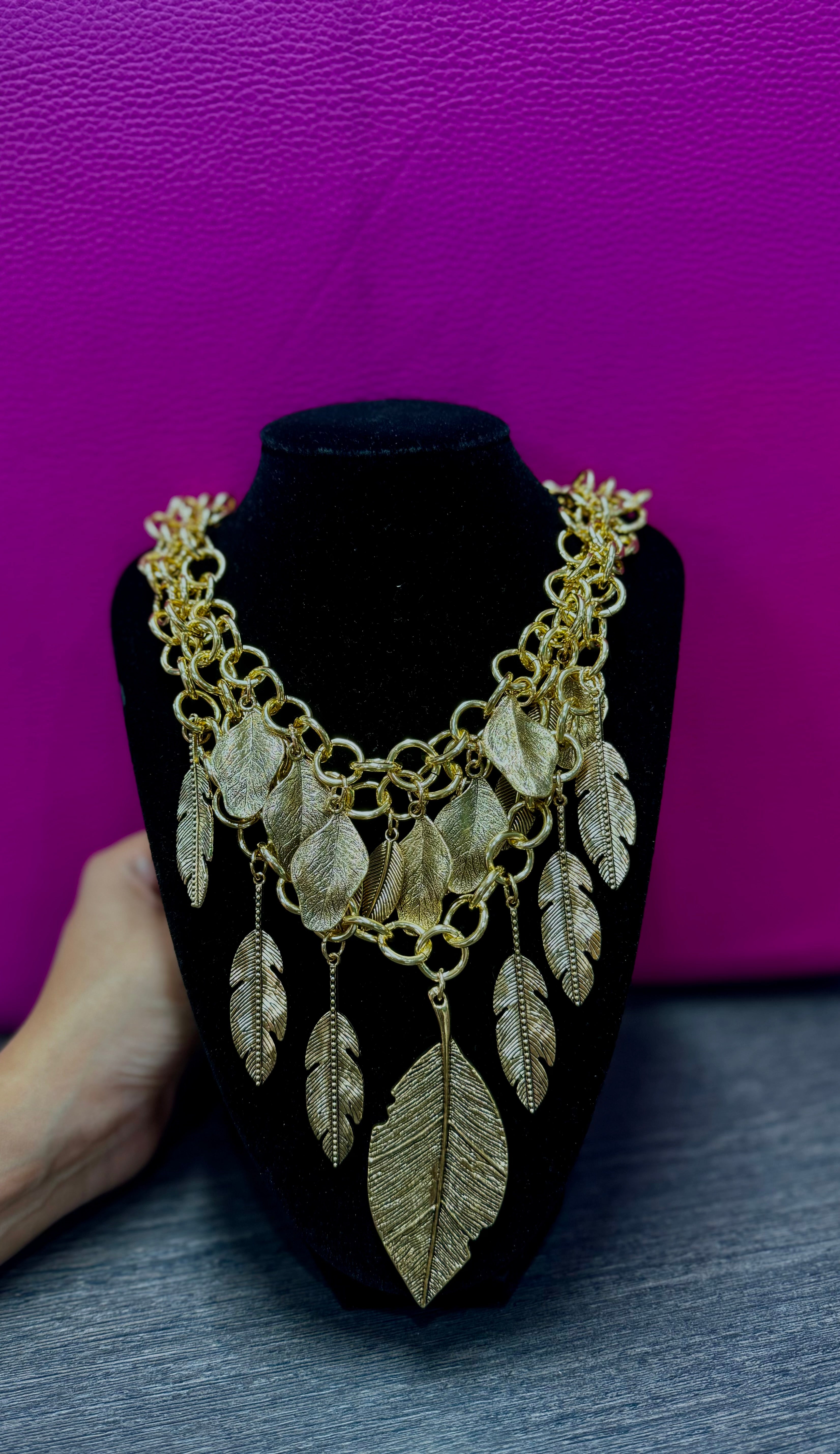 Collana multifoglie