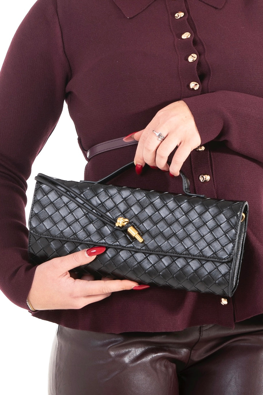 Cluch in pelle con chiusura intrecciata