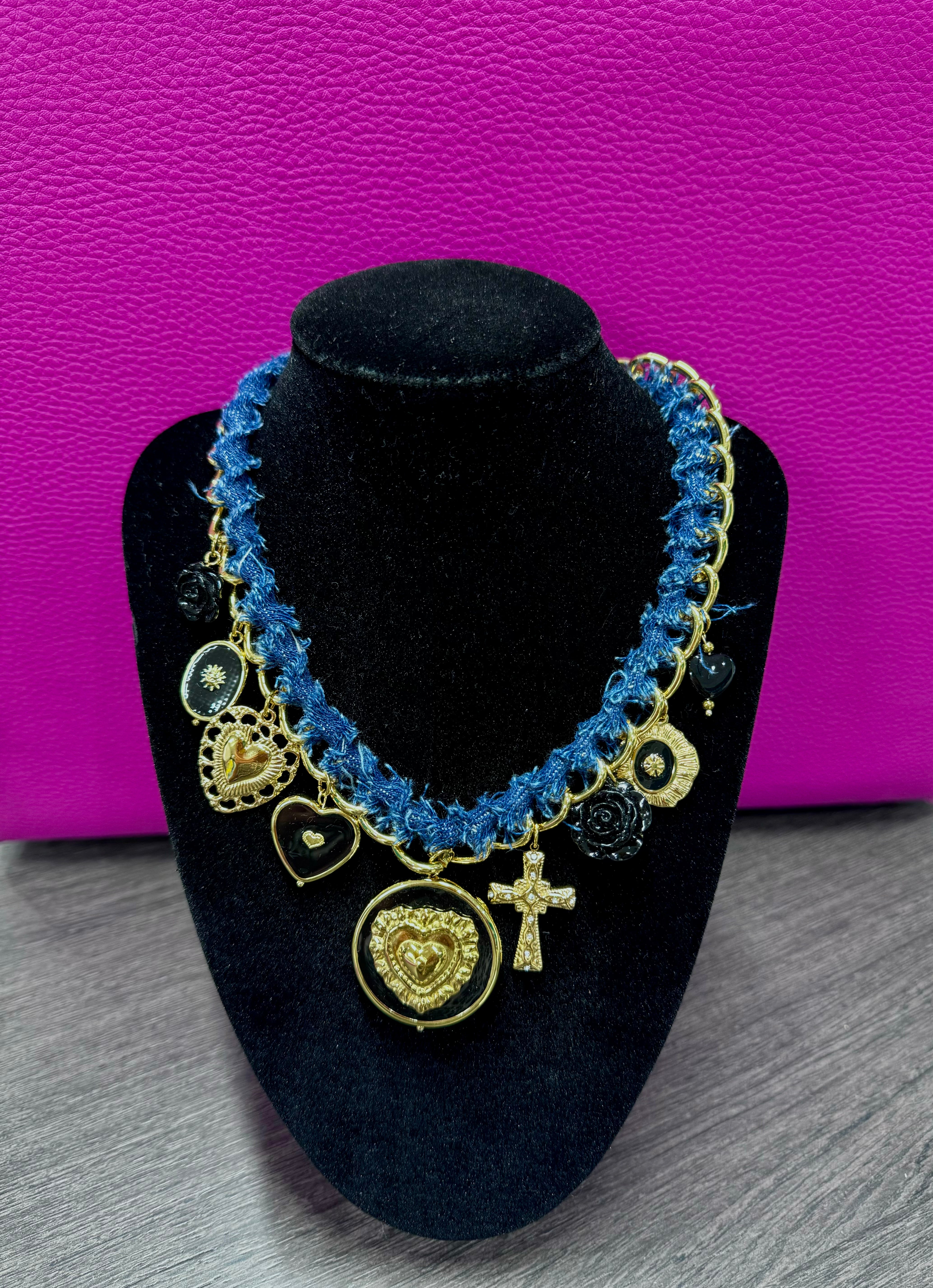 Collana cuore sacro