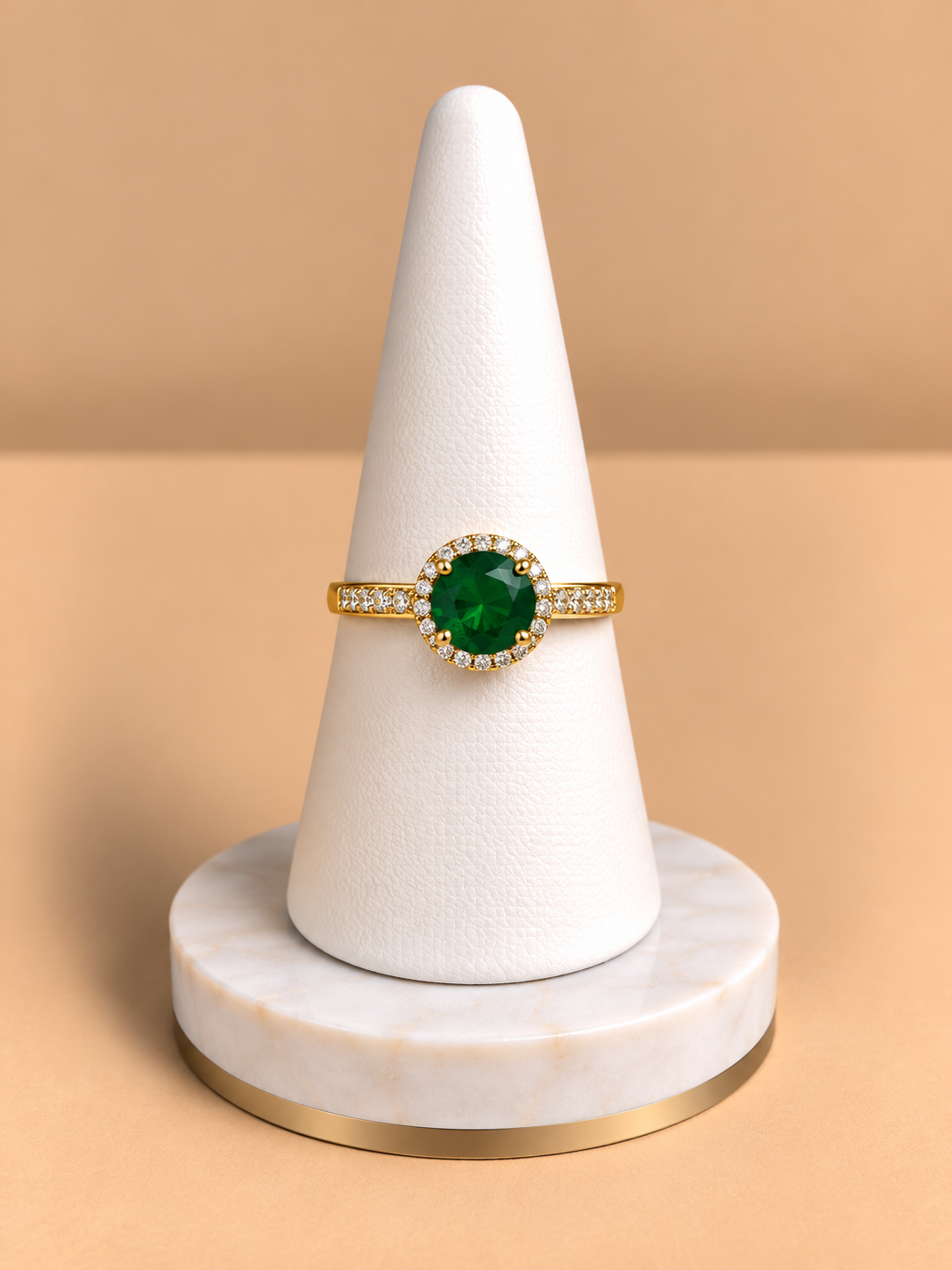 Anello con pietra Verde e Diamanti