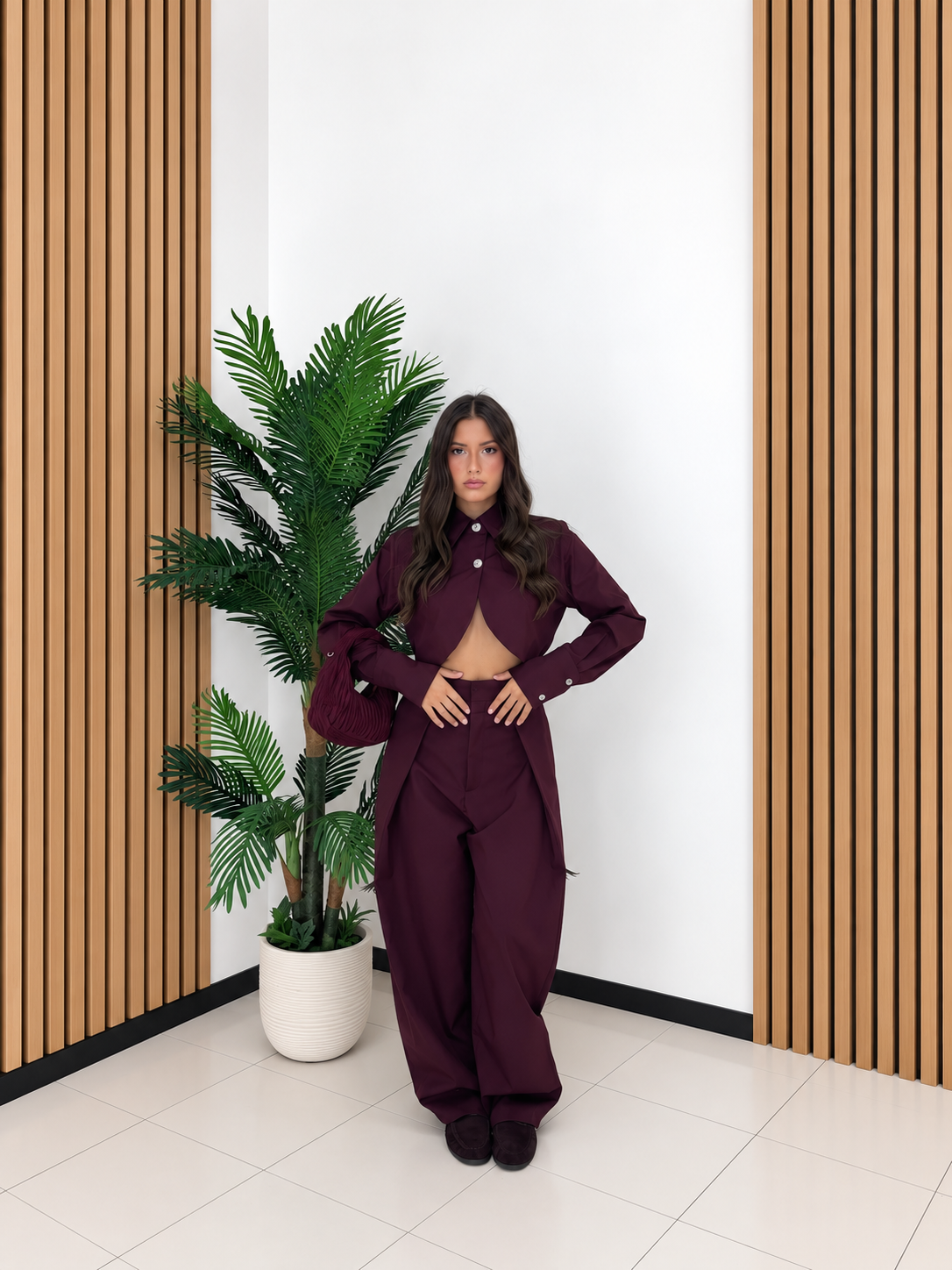 Completo Burgundy Elegance