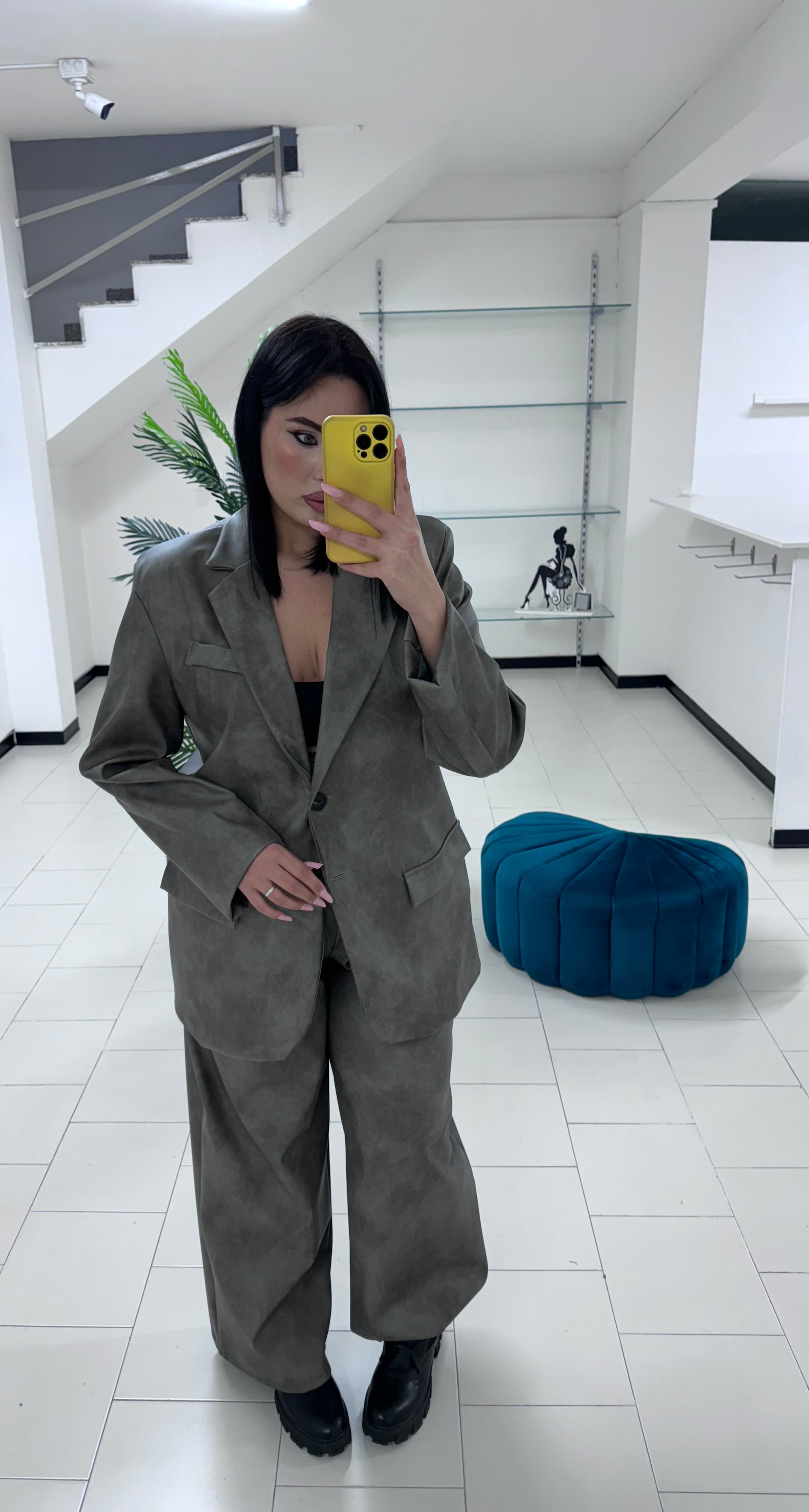 Tailleur in ecopelle curvy