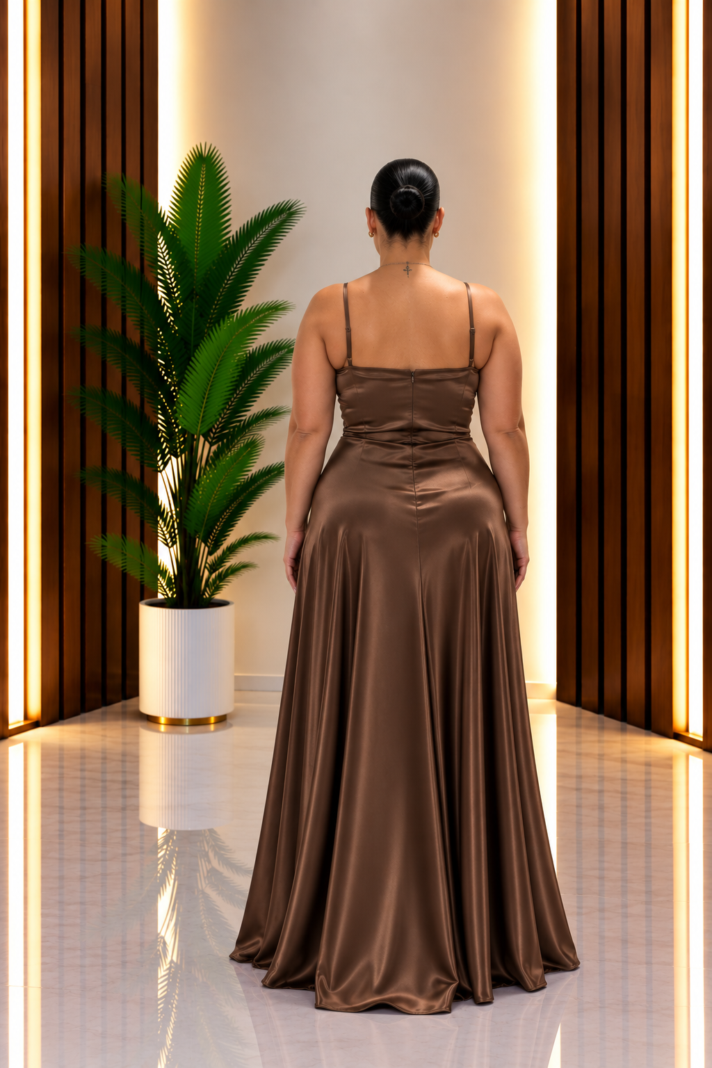 Abito Curvy Satinato marrone