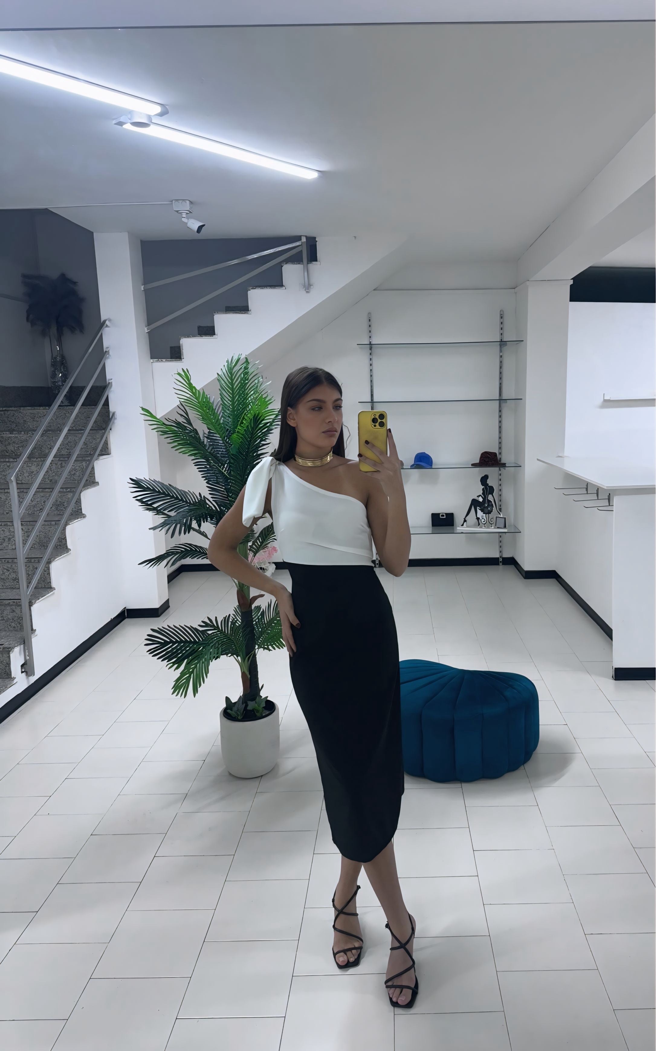 Dress baly