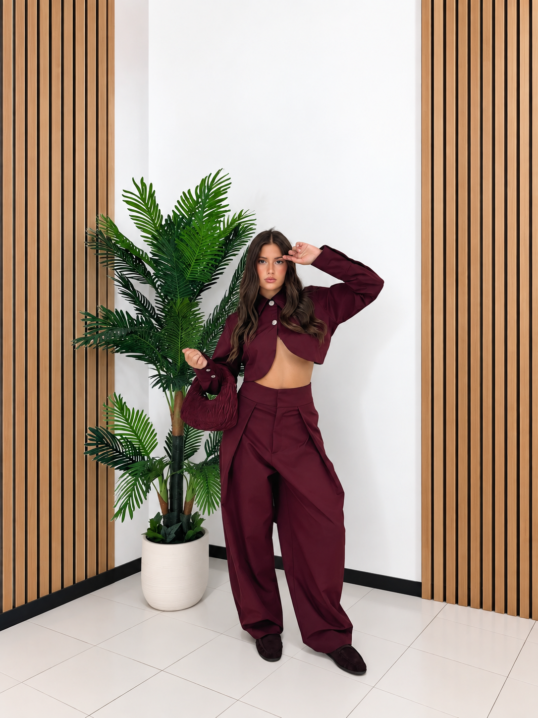 Completo Burgundy Elegance