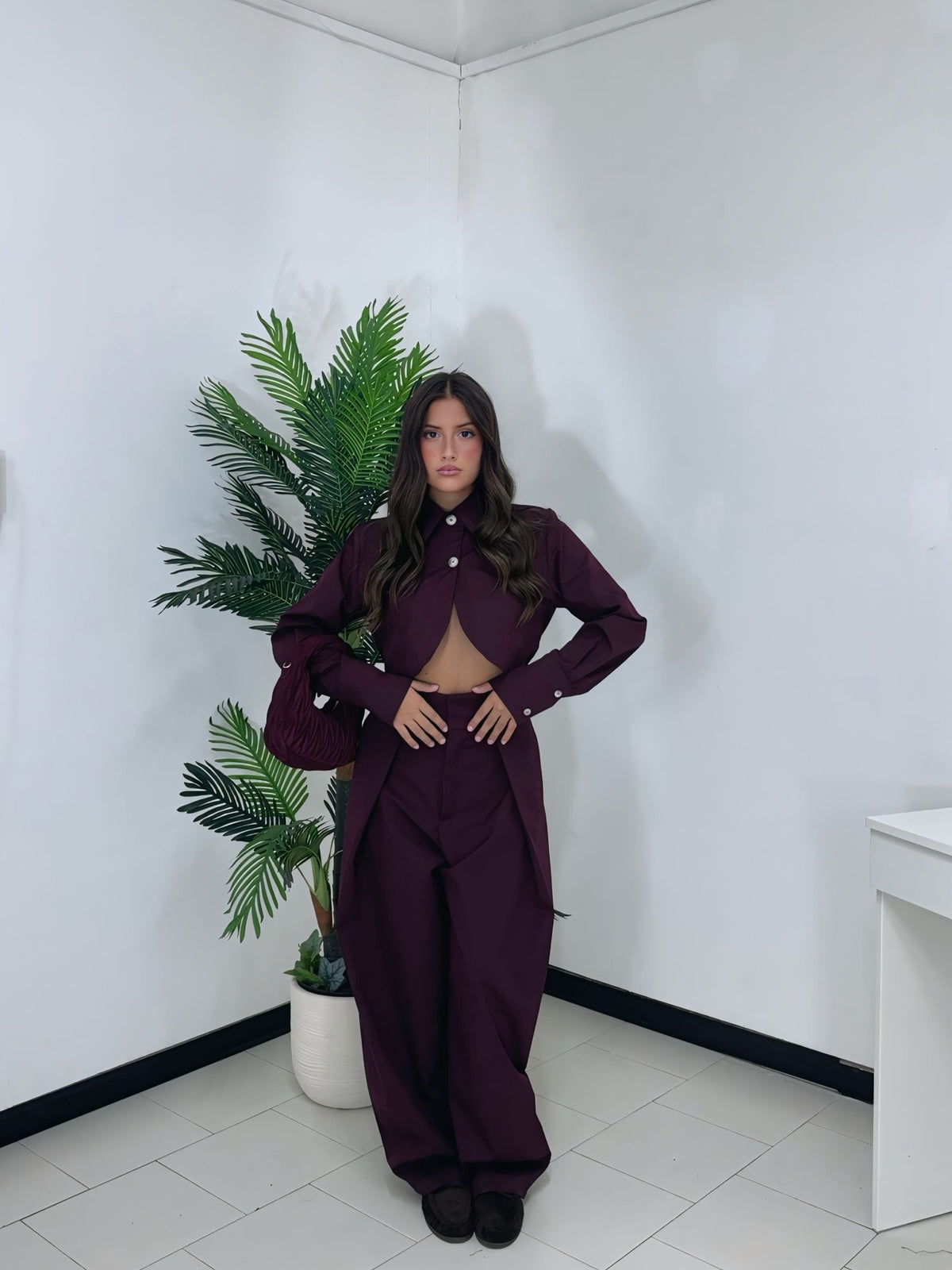 Completo Burgundy Elegance