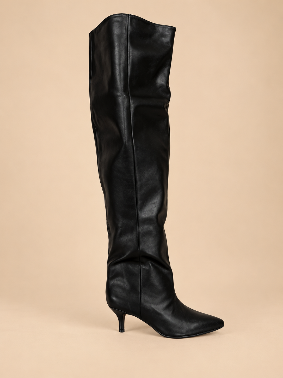 Stivale Alto Donna in Suede Beige – Gambale Ampio