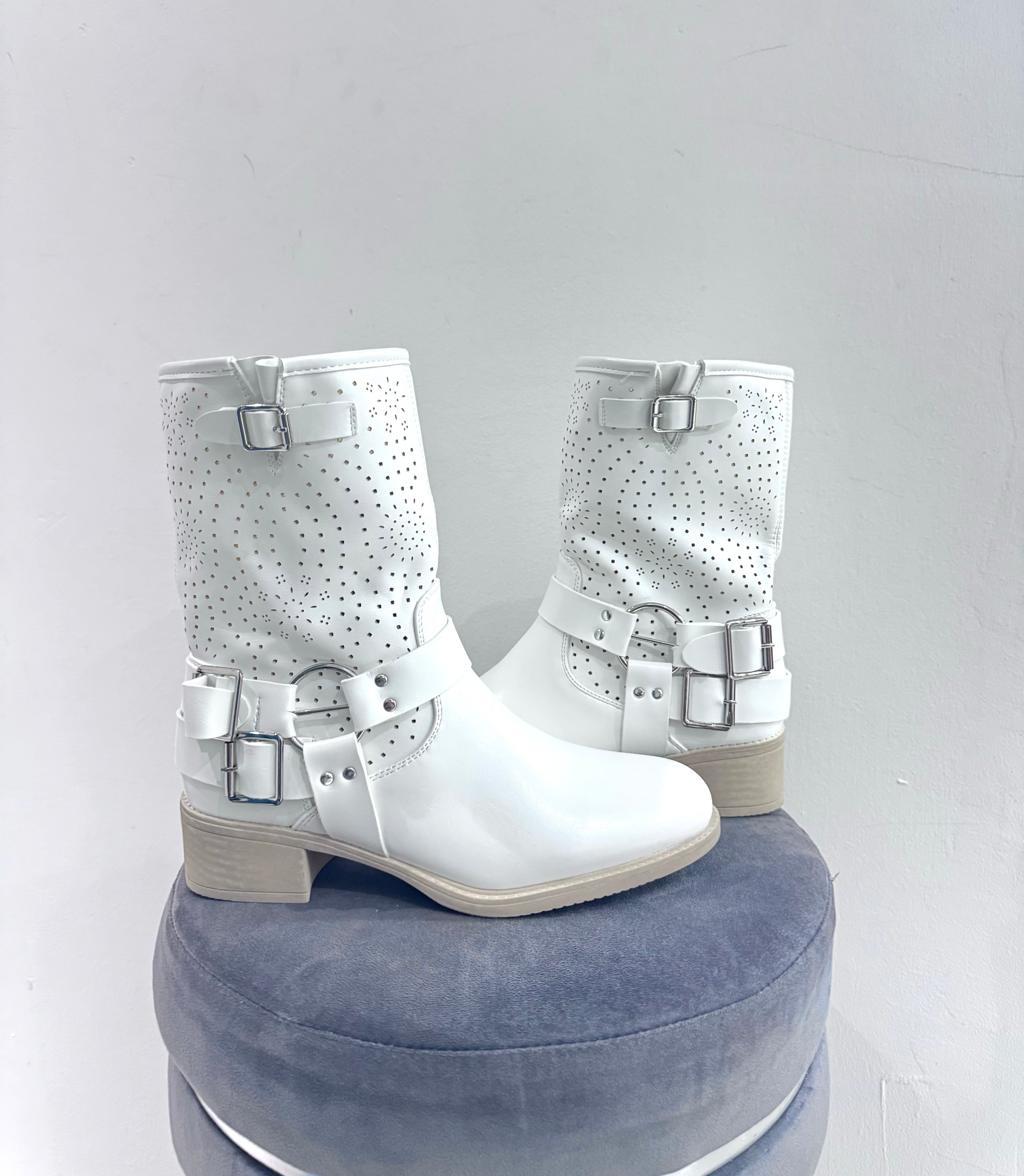 Stivaletto 23-09