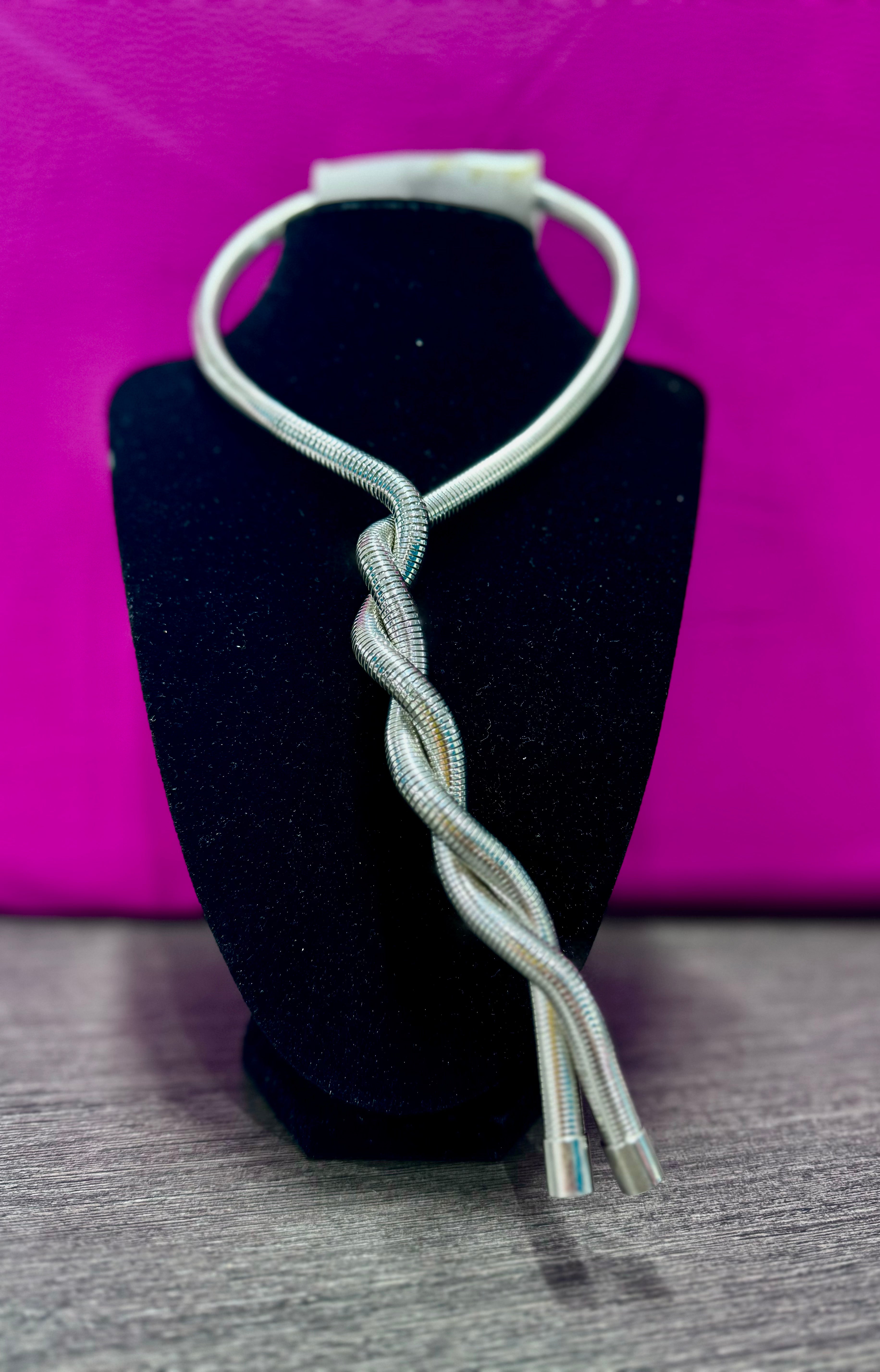 Collana regolabile